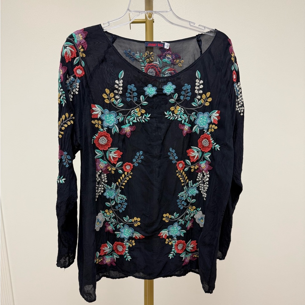 Johnny Was Kikimu Embroidered Blouse Sz. Large